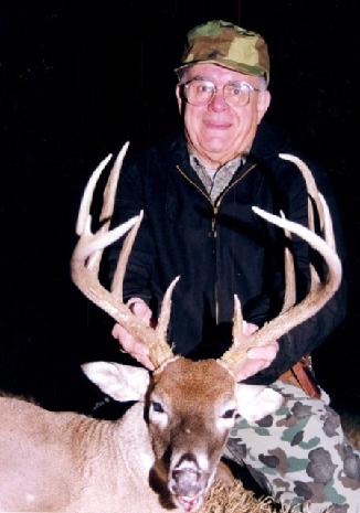 whitetail deer hunting