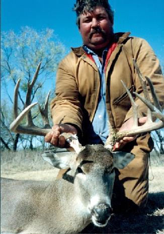 whitetail deer hunt