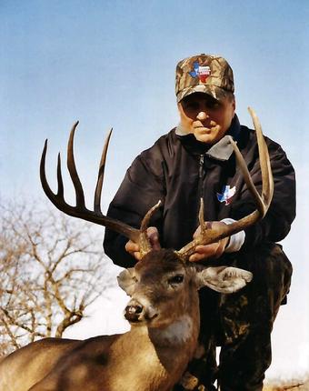 whitetail deer hunting